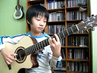 Thần đồng guitar nhỏ tuổi