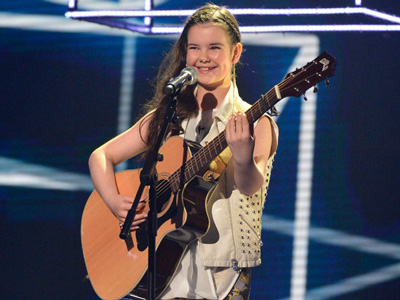 Lauren Thalia - ca sĩ tài năng